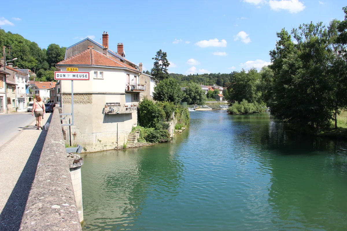 La Meuse vue du pont de Dun-sur-Meuse